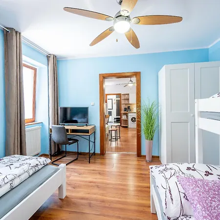 K2 6 Lozok Kovacska Piatok Sobota Disco Dole Apartman *