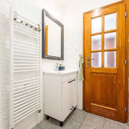 K2 6 Lozok Kovacska Piatok Sobota Disco Dole Apartment